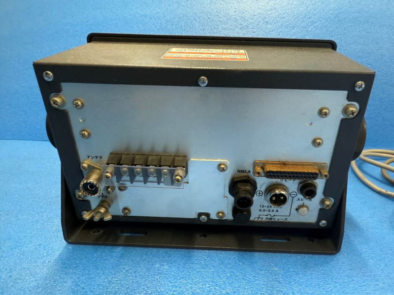 フルノ 漁業用無線機　DR-100 漁業用無線機　DR-100