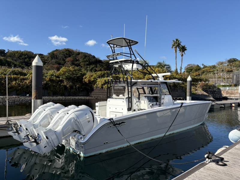 INVINCIBLE 40 CATAMARAN