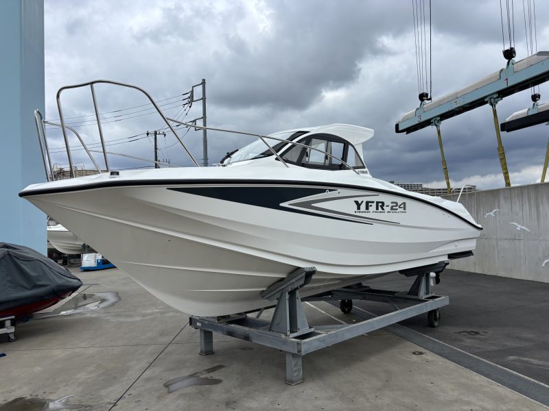 ヤマハ YFR-24 EX FSR 新艇YFR24EX F175-FSR　ニューポートバージョン