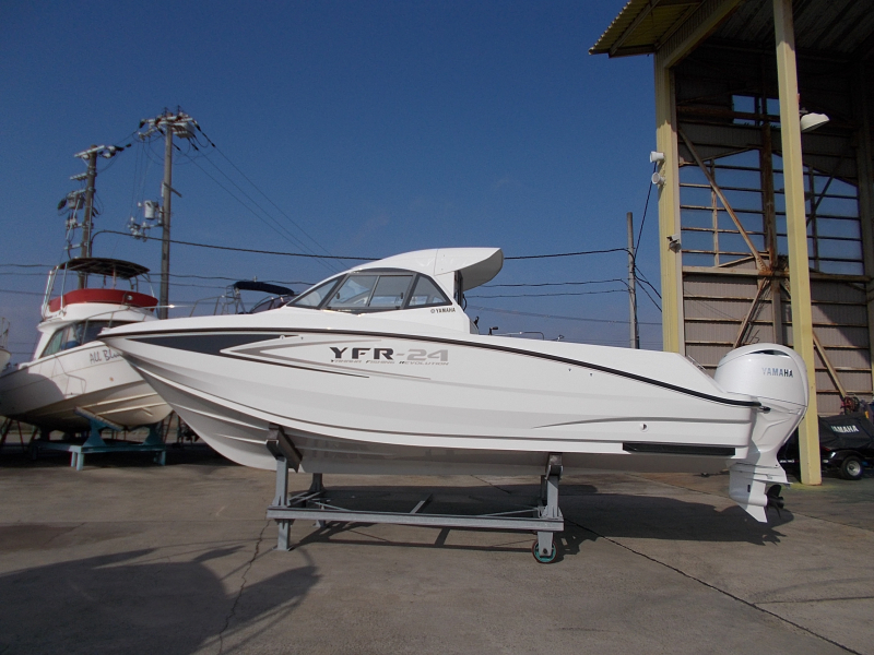 ヤマハ YFR-24EX MicホワイトエンジンF175馬力仕様