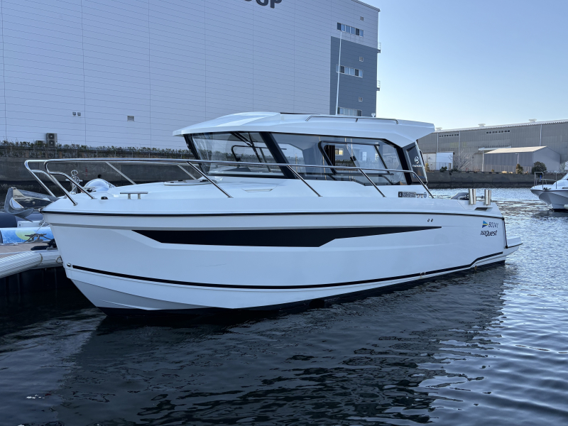 PARKER 760 Quest 即納中古艇（26ft/7.99m）バウ＆スターンスラスター付