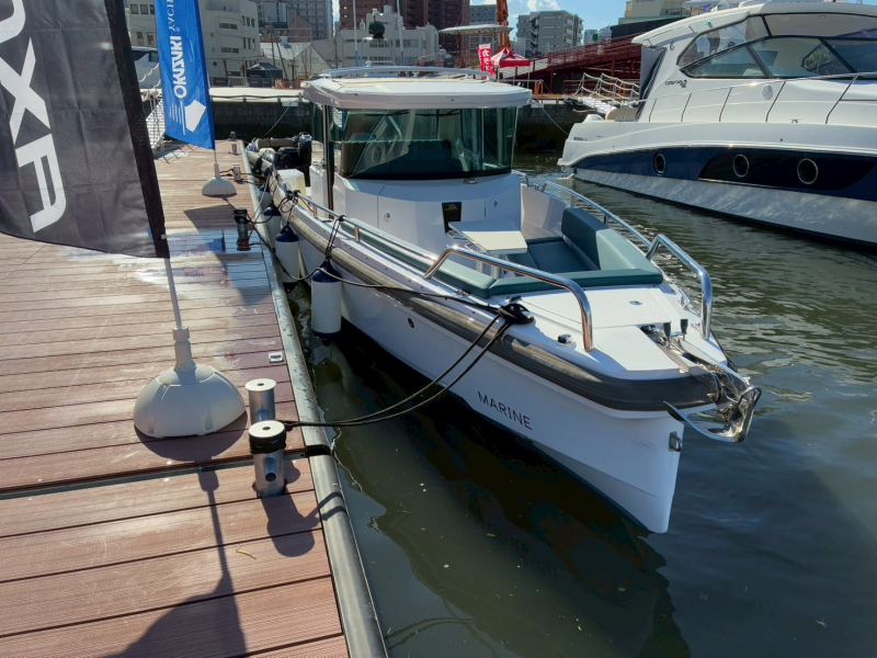 AXOPAR 28 Cabin 中古艇(32ft/9.68m)