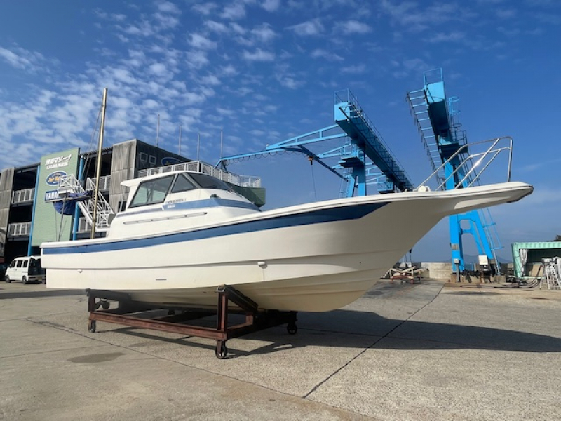 ヤマハ FG-33 使用時間の少ないディーゼルシャフト船　(陸置艇)