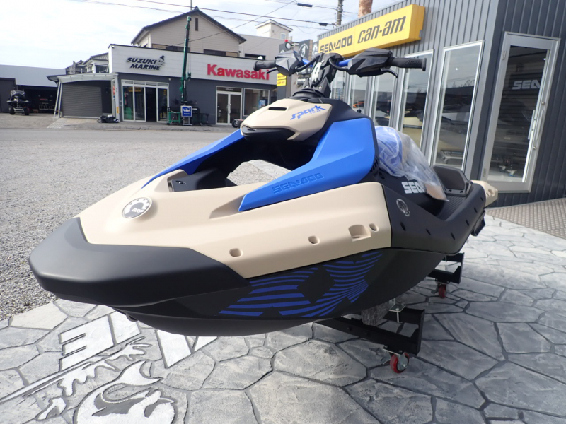 シードゥ SPARK TRIXX 1UP 2025モデル☆TRIXX新艇