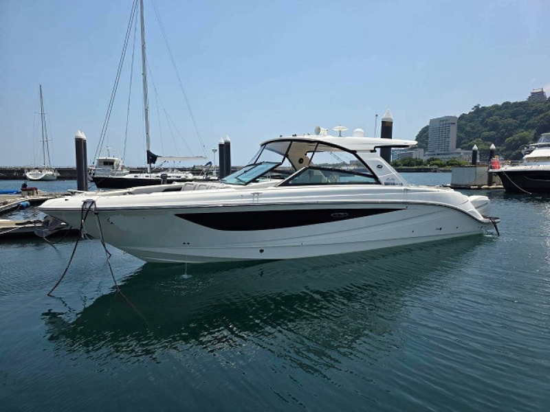 シーレイ SLX 400 高年式・低時間・美艇（ジャイロ搭載艇）
