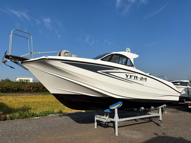 ヤマハ YFR-24EX 遠隔操作可能なアンカーウインチ付