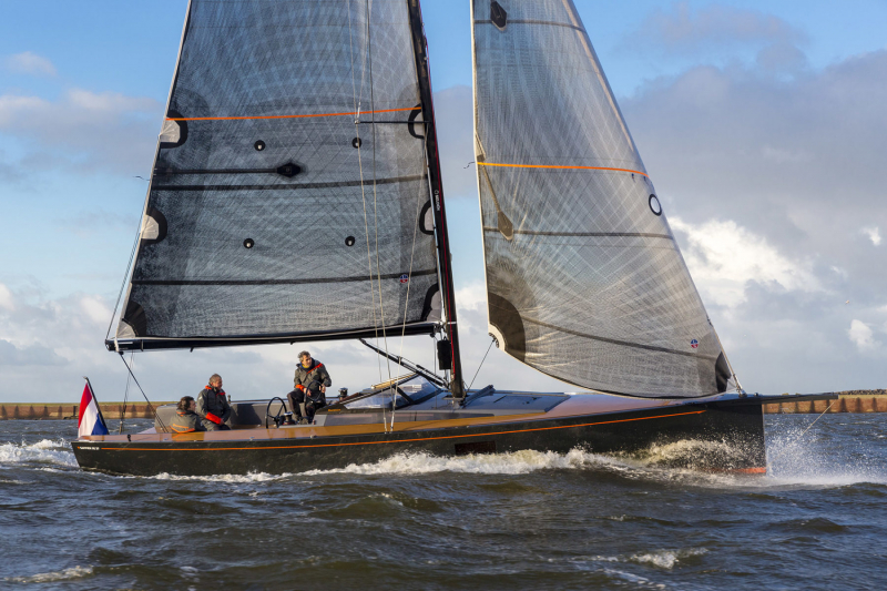 ヨッティングワールド 530セーリングカッター