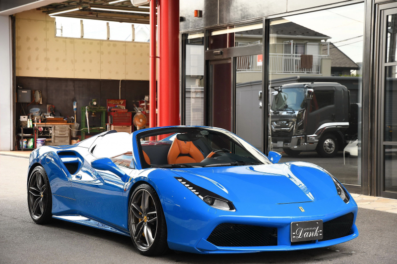 フェラーリ 488スパイダー ディーラー車　