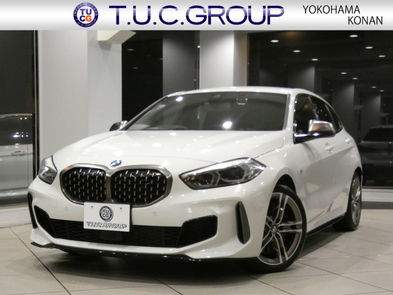 BMW 1シリーズ M135i XDrive ﾋﾞｼﾞｮﾝPKG　1ｵｰﾅｰ ｺﾝﾌｫA 追ACC ﾚｰﾝDW ﾚｰﾝCHW 衝突軽減 黒革ｽﾎﾟｰﾂｼｰﾄ ﾗｲﾌﾞCP ﾍｯﾄﾞｱｯﾌﾟDSP Bｶﾒﾗ PDC ｵｰﾄﾏﾁｯｸﾃｰﾙｹﾞｰﾄ LEDﾗｲﾄ Mｽﾎﾟﾌﾞﾚｰｷ 専用ｴｸｽﾃﾘｱ&18AW 306ps　2年保証