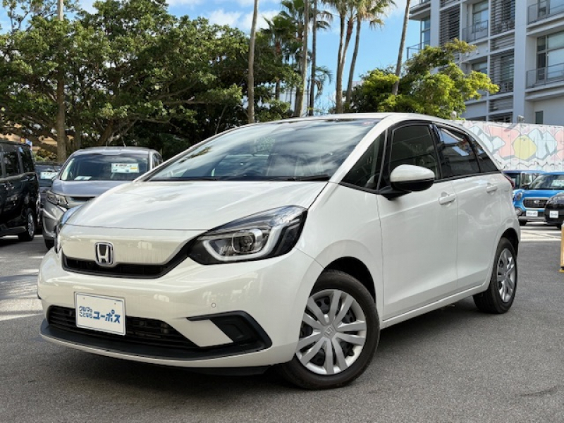 ホンダ フィット e：HEVベーシック　OP10年保証対象車　ホンダセンシング　バックカメラ　ETC　オートハイビーム　コーナーセンサー