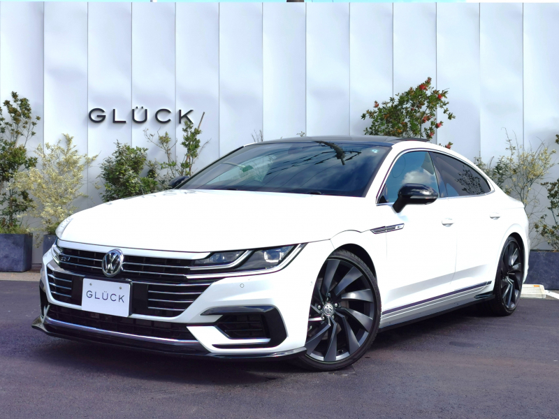 フォルクスワーゲン アルテオン TSI 4モーションRライン アドバンス　ラグジュアリーPkg パノラマS/R ACC DYNAUDIO LEDライト 禁煙 ナパレザーシート HUD マットブラック20インチAW レーンキープ エリアビュー DiscoverPro R-Lineエクステリア シートマッサージ デジタルメーター フロントパワーシート