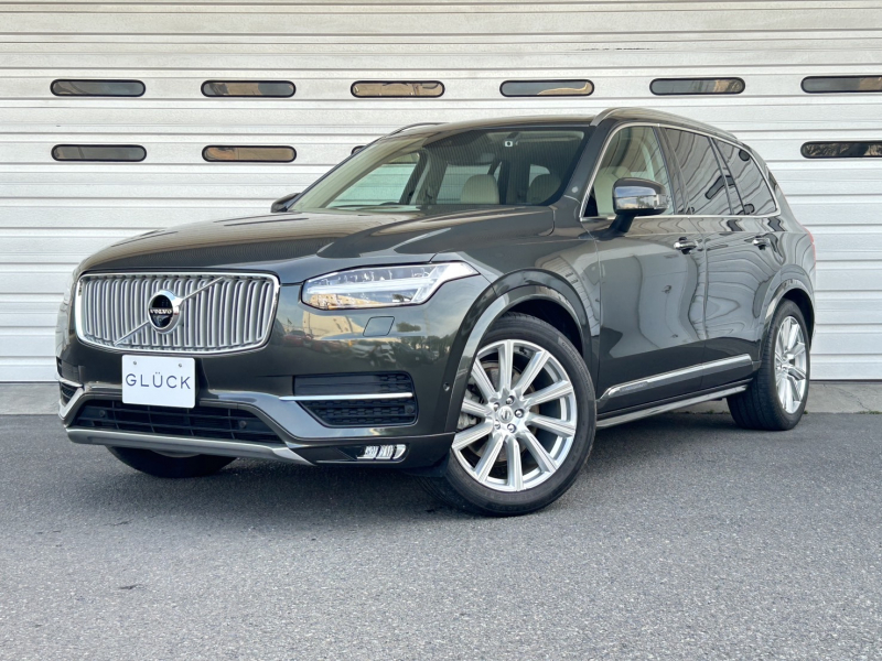 ボルボ XC90 1オーナー　パノラマ　エアサス　HUD　ACC　harman／kardon　3列7人乗り　前後シートヒーター　前席ベンチレーション　全方位モニター