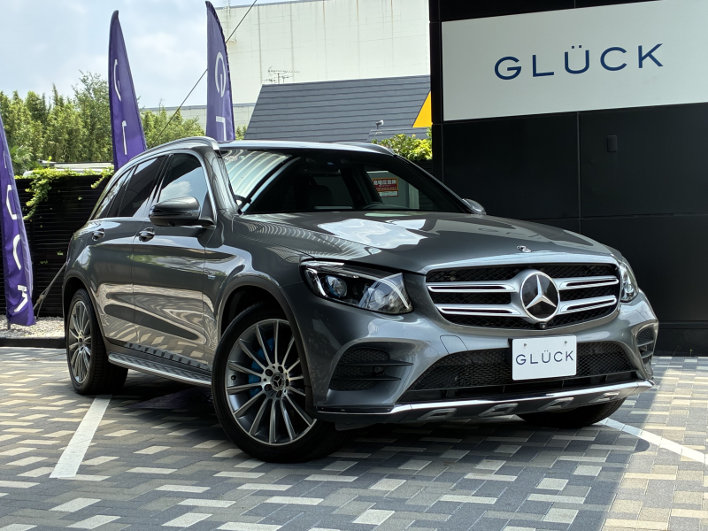 メルセデスベンツ GLC 350e／4マチックスポーツ／サンルーフ／ヘッドアップディスプレイ／20インチアルミホイール／ブレーキキャリパー(ブルー) ／本革シート／ACC／360°カメラ レーダーセーフティパッケージ ／AMGスタイリングPKG／ブルメスターサウンド ／シートヒーター