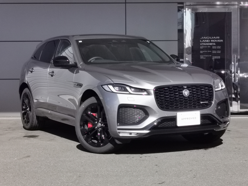 ジャガー F-PACE RダイナミックSE2.0L P250 4WD 1オーナー 禁煙車 スライディングルーフ 21AWブラック ステアリングヒーター ヒーター付フロントシート 電動ステアリングコラム ブラックパック パワーテールゲート 空気清浄システム
