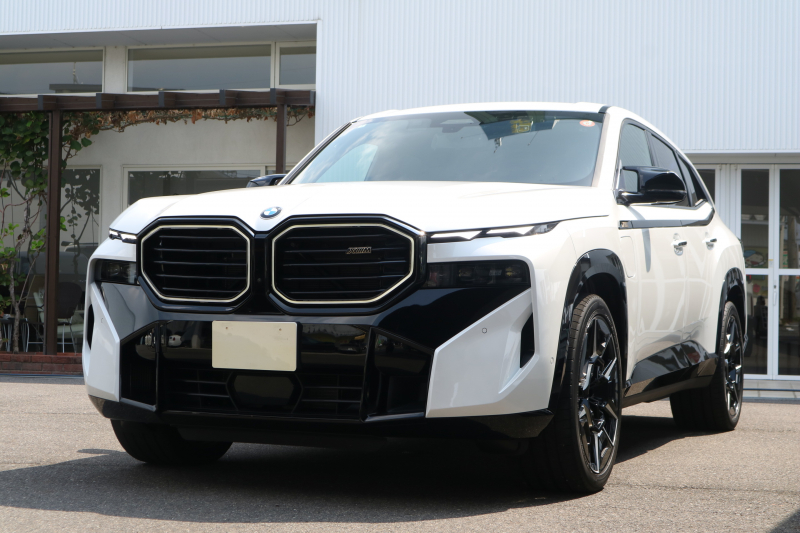 BMW XM 正規ディ－ラ－車