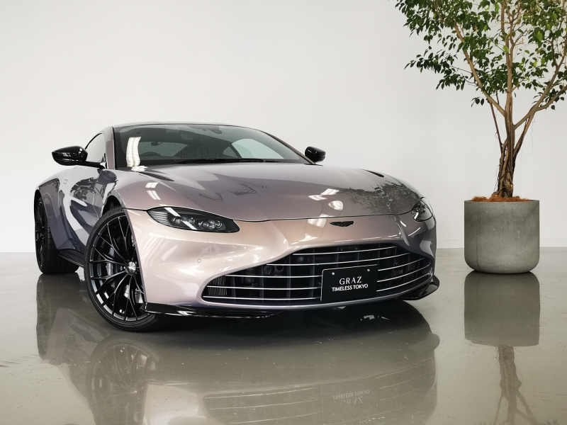 アストンマーティン ヴァンテージ 4.0 V8　ソーラーブロンズ　低走行　認定中古車　ワンオーナー