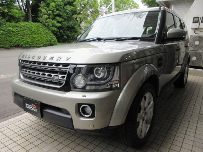 ランドローバー ディスカバリー 3.0V6SC SE 本革 3SR 純正ナビTV 純正19AW 後期モデル 7人乗り 新品タイヤ交換 副変速機付ツイントランスファー 全方位サラウンドカメラ MERIDIANサウンド 前後PDC 正規ディーラー車 右ハンドル 記録簿付